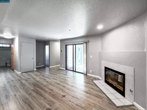 Living - 113 Sea Crest Cir, Vallejo, CA 94590 photo 2 of 5