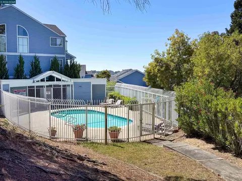 Exterior - 113 Sea Crest Cir, Vallejo, CA 94590 photo 4 of 6