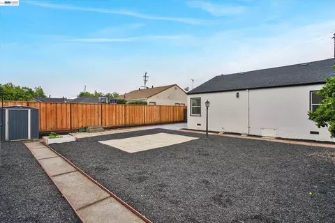 Exterior - 86 Preda St, San Leandro, CA 94577 photo 6 of 7