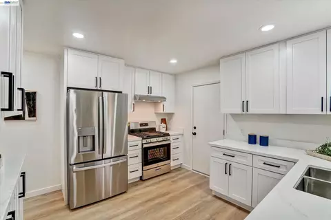 Kitchen - 86 Preda St, San Leandro, CA 94577 photo 2 of 4