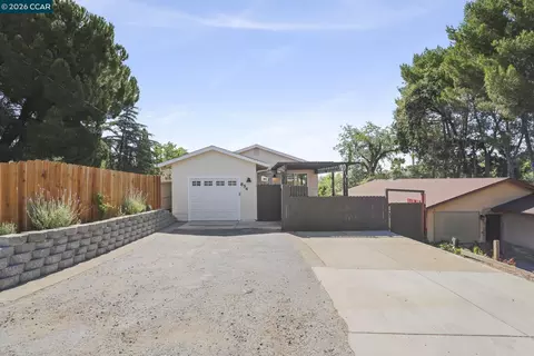 854 Shell Ave, Martinez, CA 94553 photo 2
