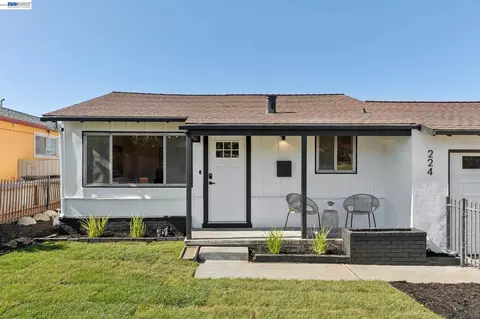 Exterior - 224 Wilshire Ave, Vallejo, CA 94591 photo 3 of 6