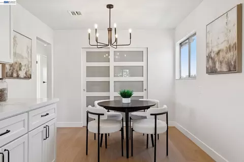 Dining - 224 Wilshire Ave, Vallejo, CA 94591 photo 1 of 2