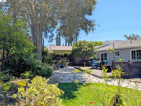 Exterior - 5515 Alaska Dr, Concord, CA 94521 photo 3 of 19