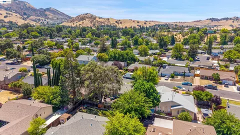 View/Area - 5515 Alaska Dr, Concord, CA 94521 photo 8 of 8
