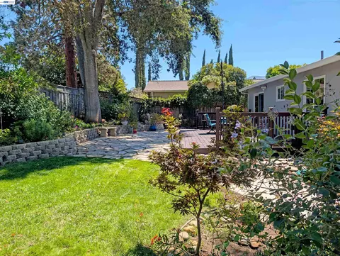 Exterior - 5515 Alaska Dr, Concord, CA 94521 photo 4 of 19