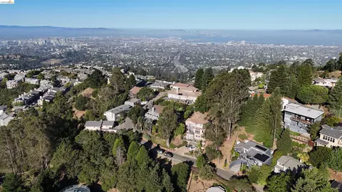 6951 Charing Cross Rd, Berkeley, CA 94705 photo 9