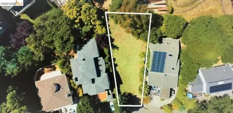 6951 Charing Cross Rd, Berkeley, CA 94705 photo 2
