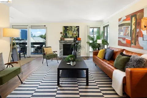 77 Fairmount Ave #302, Oakland, CA 94611