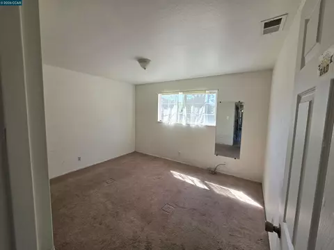 Bedroom - 107 Orange St, Vallejo, CA 94590 photo 5 of 6
