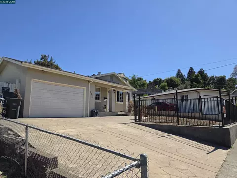 Exterior - 107 Orange St, Vallejo, CA 94590 photo 3 of 8