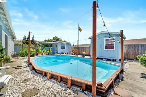 Exterior - 357 White Dr, Hayward, CA 94544 photo 2 of 6