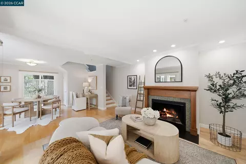 211 Kingston Way, Walnut Creek, CA 94597
