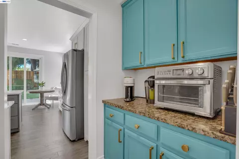 Kitchen - 757 Dody Dr, Manteca, CA 95337 photo 2 of 2
