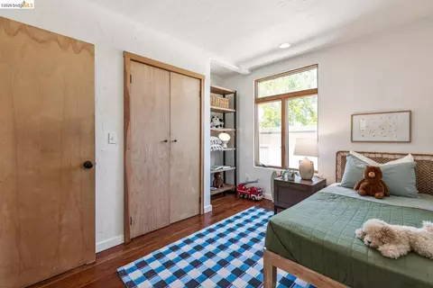 Bedroom - 2431 Mckinley Ave, Berkeley, CA 94703 photo 6 of 11