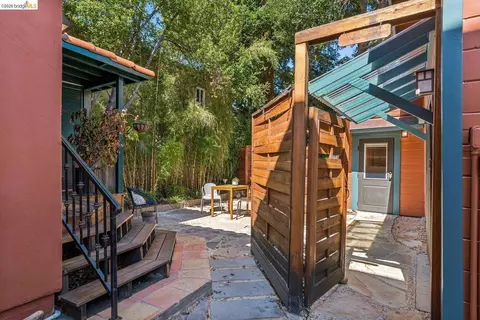 Exterior - 2431 Mckinley Ave, Berkeley, CA 94703 photo 8 of 11