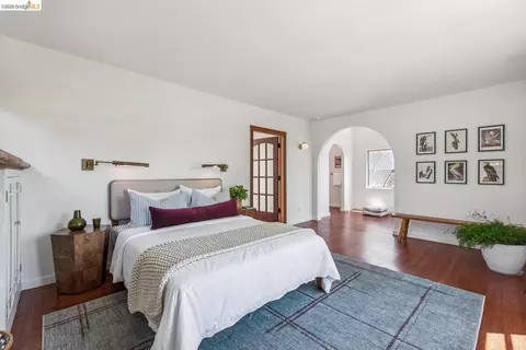 Bedroom - 2431 Mckinley Ave, Berkeley, CA 94703 photo 4 of 11