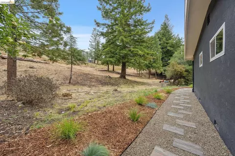 1545 Summit Rd, Berkeley, CA 94708 photo 32