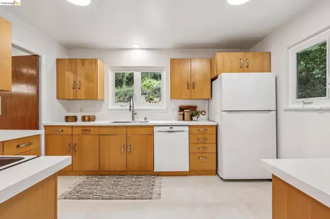 1545 Summit Rd, Berkeley, CA 94708 photo 12