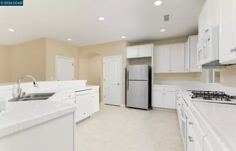 17667 Red Barley Ct, Lathrop, CA 95330 photo 7