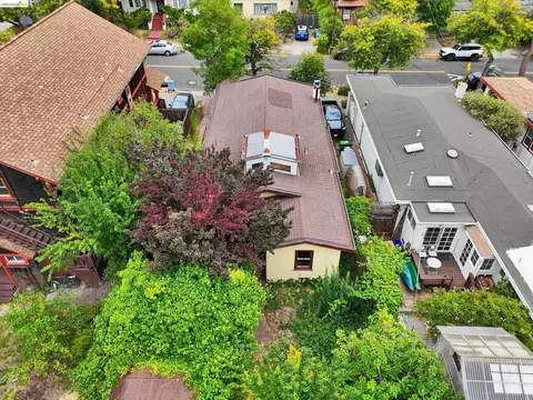 View/Area - 2219 Derby St, Berkeley, CA 94705 photo 10 of 15