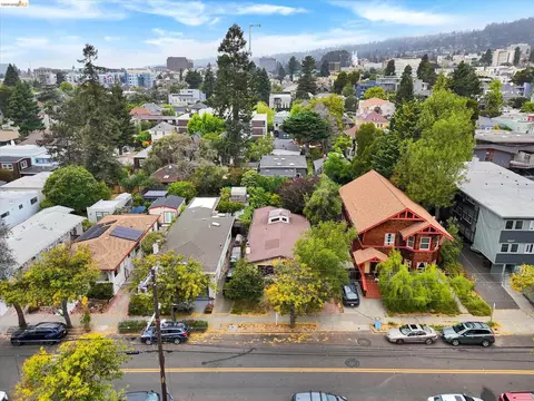 View/Area - 2219 Derby St, Berkeley, CA 94705 photo 3 of 15