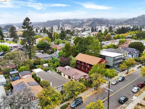 View/Area - 2219 Derby St, Berkeley, CA 94705 photo 4 of 15