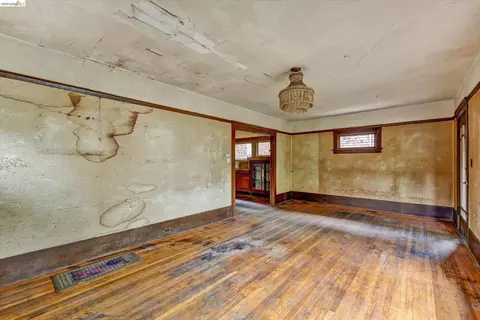 Living - 2219 Derby St, Berkeley, CA 94705 photo 6 of 6