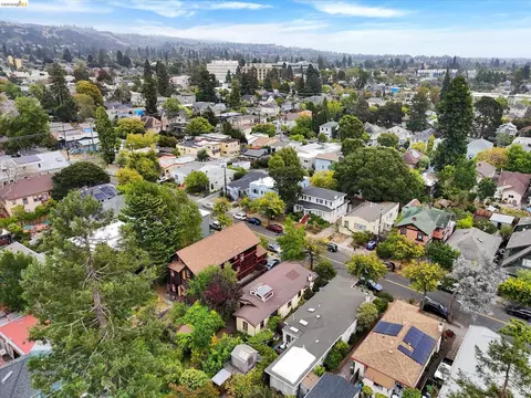 View/Area - 2219 Derby St, Berkeley, CA 94705 photo 12 of 15