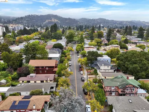 View/Area - 2219 Derby St, Berkeley, CA 94705 photo 15 of 15