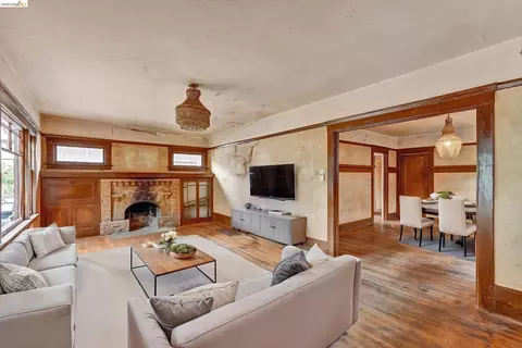 Living - 2219 Derby St, Berkeley, CA 94705 photo 1 of 6