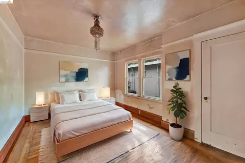 Bedroom - 2219 Derby St, Berkeley, CA 94705 photo 1 of 10