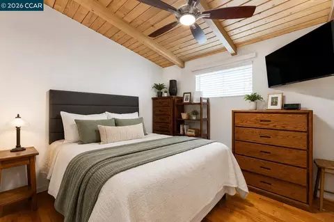 Bedroom - 700 Real Ave, Newman, CA 95360 photo 1 of 4