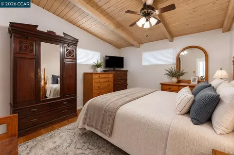 Bedroom - 700 Real Ave, Newman, CA 95360 photo 3 of 4