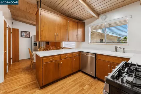 Kitchen - 700 Real Ave, Newman, CA 95360 photo 1 of 5