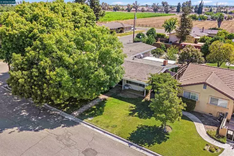 View/Area - 700 Real Ave, Newman, CA 95360 photo 2 of 5