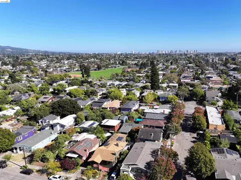 View/Area - 2635 Mathews St, Berkeley, CA 94702 photo 1 of 1