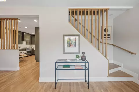 Entry Way - 2635 Mathews St, Berkeley, CA 94702 photo 6 of 11