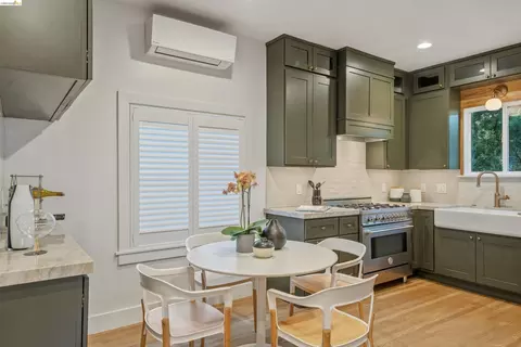 Kitchen - 2635 Mathews St, Berkeley, CA 94702 photo 1 of 17