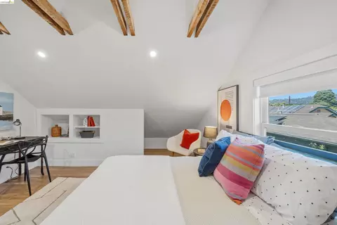 Bedroom - 2635 Mathews St, Berkeley, CA 94702 photo 10 of 18