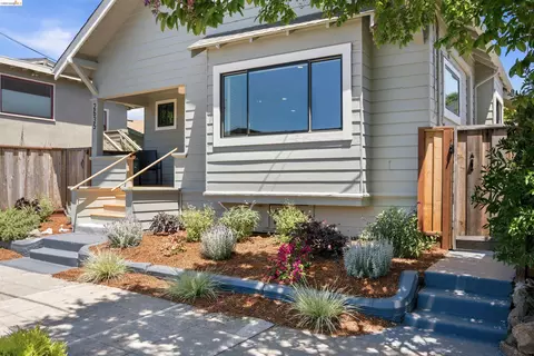 Exterior - 2635 Mathews St, Berkeley, CA 94702 photo 2 of 10