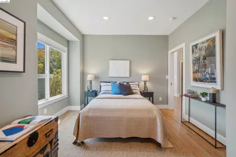 Bedroom - 2635 Mathews St, Berkeley, CA 94702 photo 3 of 18