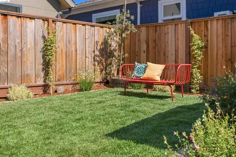 Exterior - 2635 Mathews St, Berkeley, CA 94702 photo 6 of 10