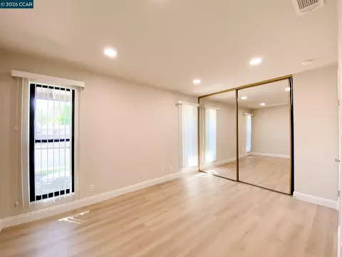 Bedroom - 5457 Roundtree Pl #J, Concord, CA 94521 photo 1 of 2