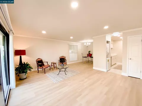 Living - 5457 Roundtree Pl #J, Concord, CA 94521 photo 8 of 10