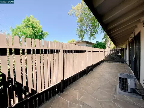 Exterior - 5457 Roundtree Pl #J, Concord, CA 94521 photo 3 of 18
