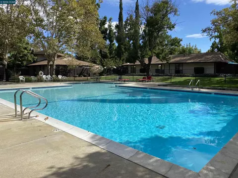 Exterior - 5457 Roundtree Pl #J, Concord, CA 94521 photo 8 of 18