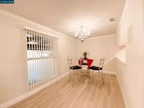 Dining - 5457 Roundtree Pl #J, Concord, CA 94521 photo 2 of 6