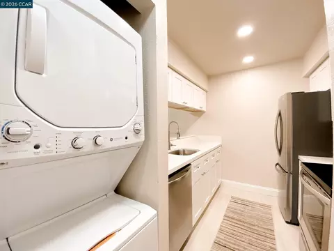 Other - 5457 Roundtree Pl #J, Concord, CA 94521 photo 2 of 6