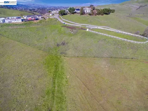3329 Little Valley Rd, Sunol, CA 94586 photo 3